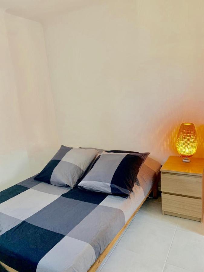 T2 Bis Cosy Climatise, Intra Muros アヴィニョン エクステリア 写真